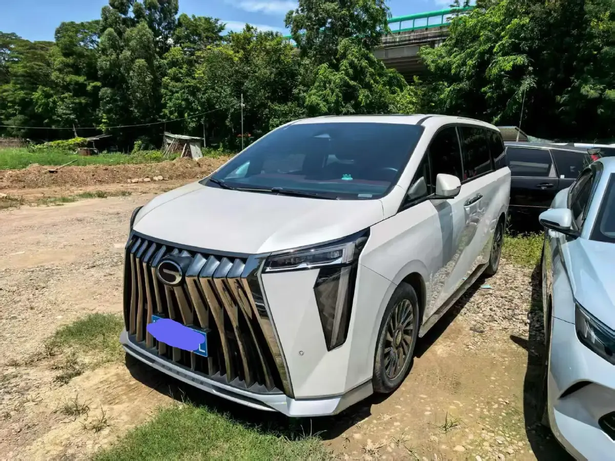 2023 GAC Trumpchi M8 2.0T 252HP L4 8AT