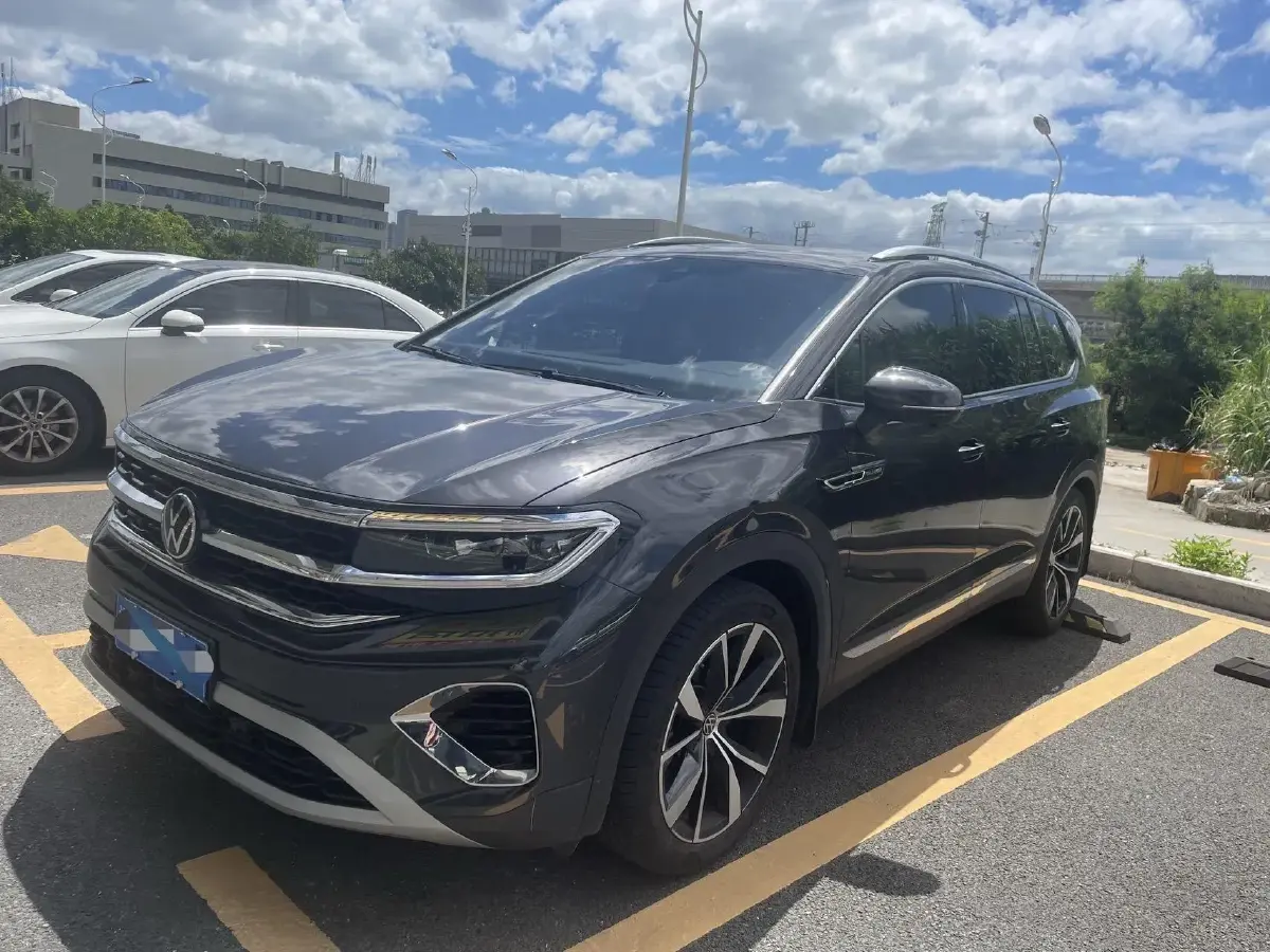 2022 Volkswagen Talagon 2.5T 299HP V6 7DCT