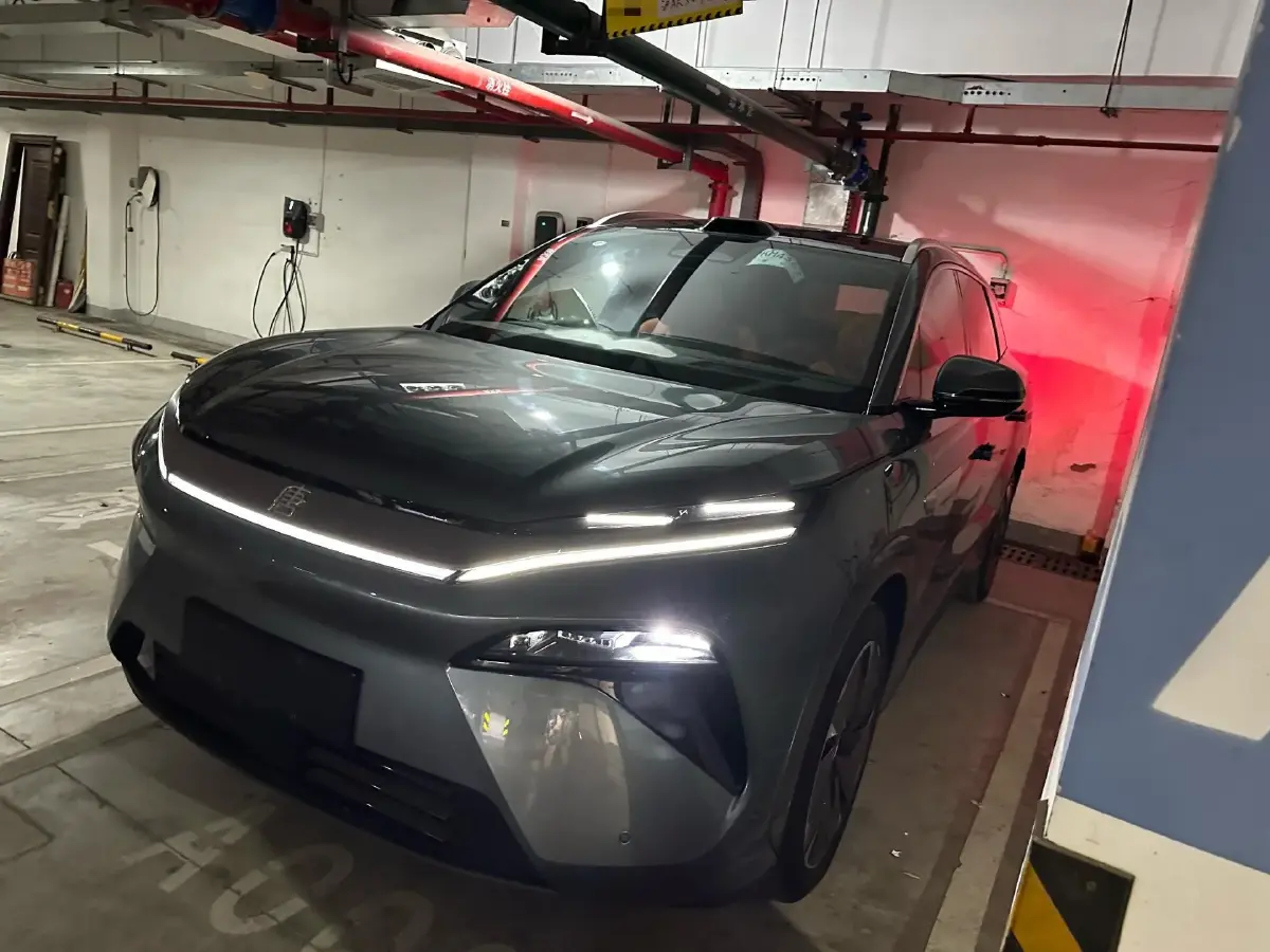 2025 BYD TangL BEV 2025 BYD TangL BEV