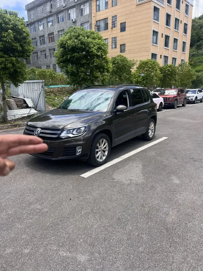 2016 Volkswagen Tiguan 1.4T 150HP L4 6DCT