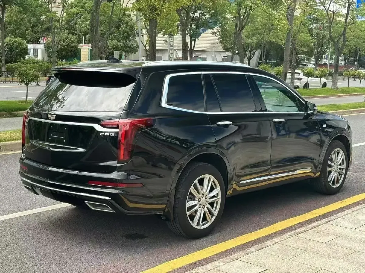 2022 Cadillac XT6 2.0T 237HP L4 9AT,autocango,china used car exporter,china ev exporter,chinese used car exporter,chinese used ev exporter