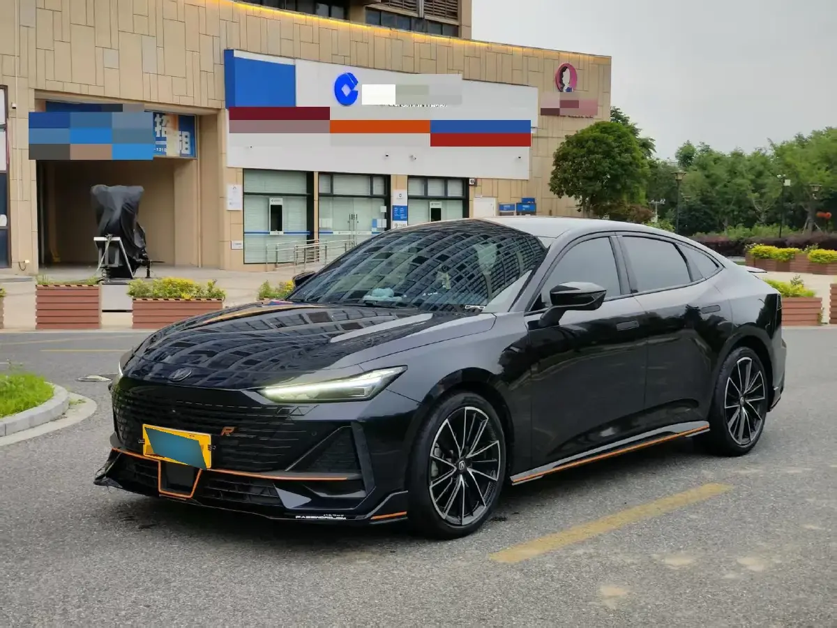 2022 ChangAn UNI-V 1.5T 188HP L4 7DCT