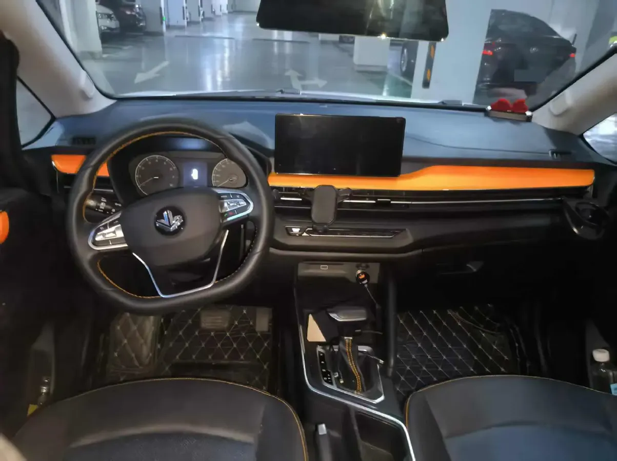 2022 Livan X3 PRO 1.5L 113HP L4 CVT,autocango,china used car exporter,china ev exporter,chinese used car exporter,chinese used ev exporter