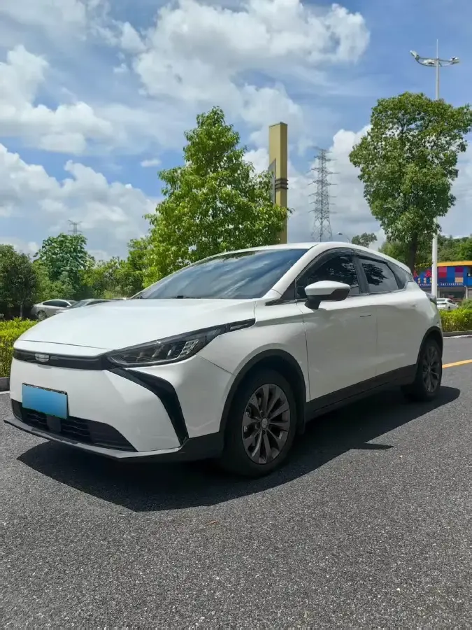 2022 Geometry M6 BEV 70KWH