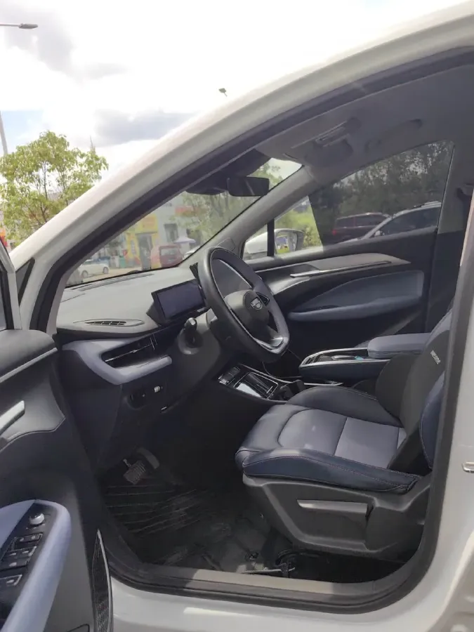 2022 Geometry M6 BEV 70KWH,autocango,china used car exporter,china ev exporter,chinese used car exporter,chinese used ev exporter