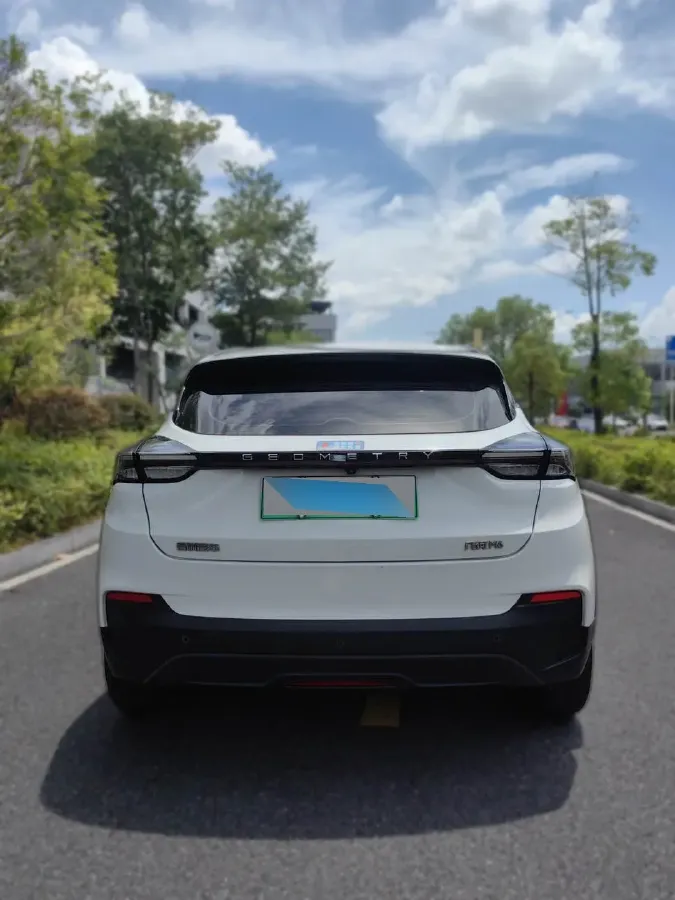 2022 Geometry M6 BEV 70KWH,autocango,china used car exporter,china ev exporter,chinese used car exporter,chinese used ev exporter