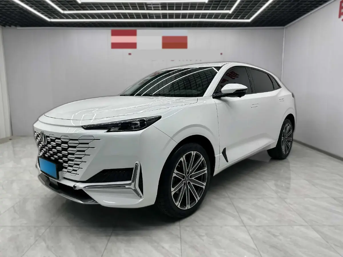 2021 ChangAn UNI-K 2.0T 233HP L4 8AT
