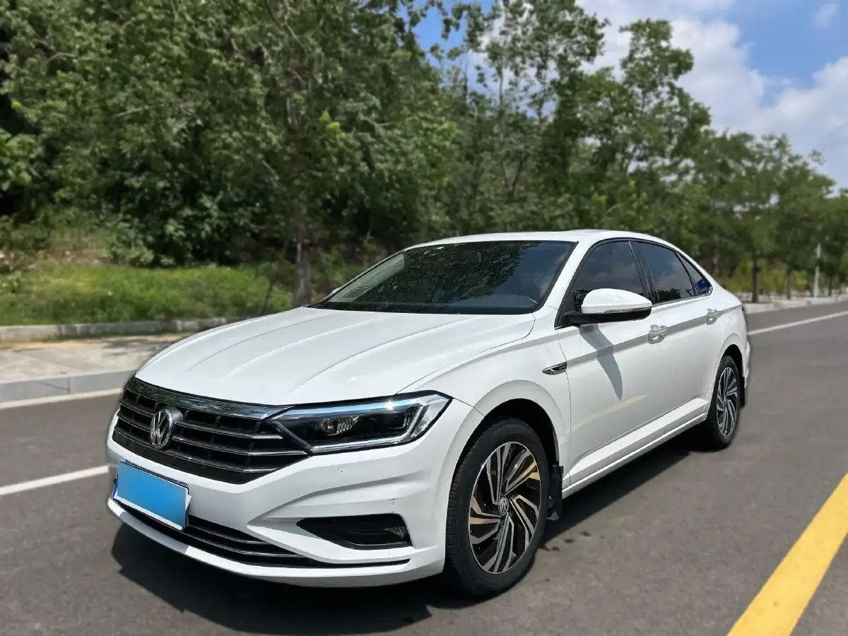2021 Volkswagen Sagitar 1.4T 150HP L4 7DCT