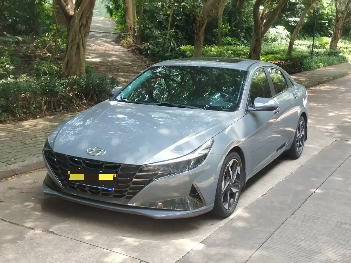 2021 Hyundai Elantra 1.5L 115HP L4 CVT