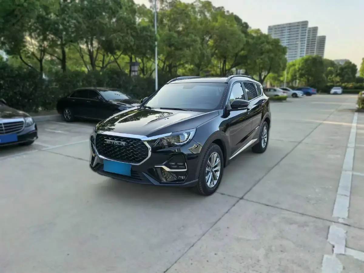 2025 Jetour X70 1.5T 156HP L4 6MT