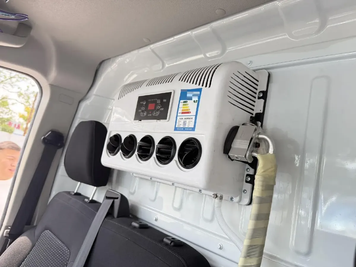 2021 MAXUS V80 RV 2.0T 139HP L4 6AMT,autocango,china used car exporter,china ev exporter,chinese used car exporter,chinese used ev exporter