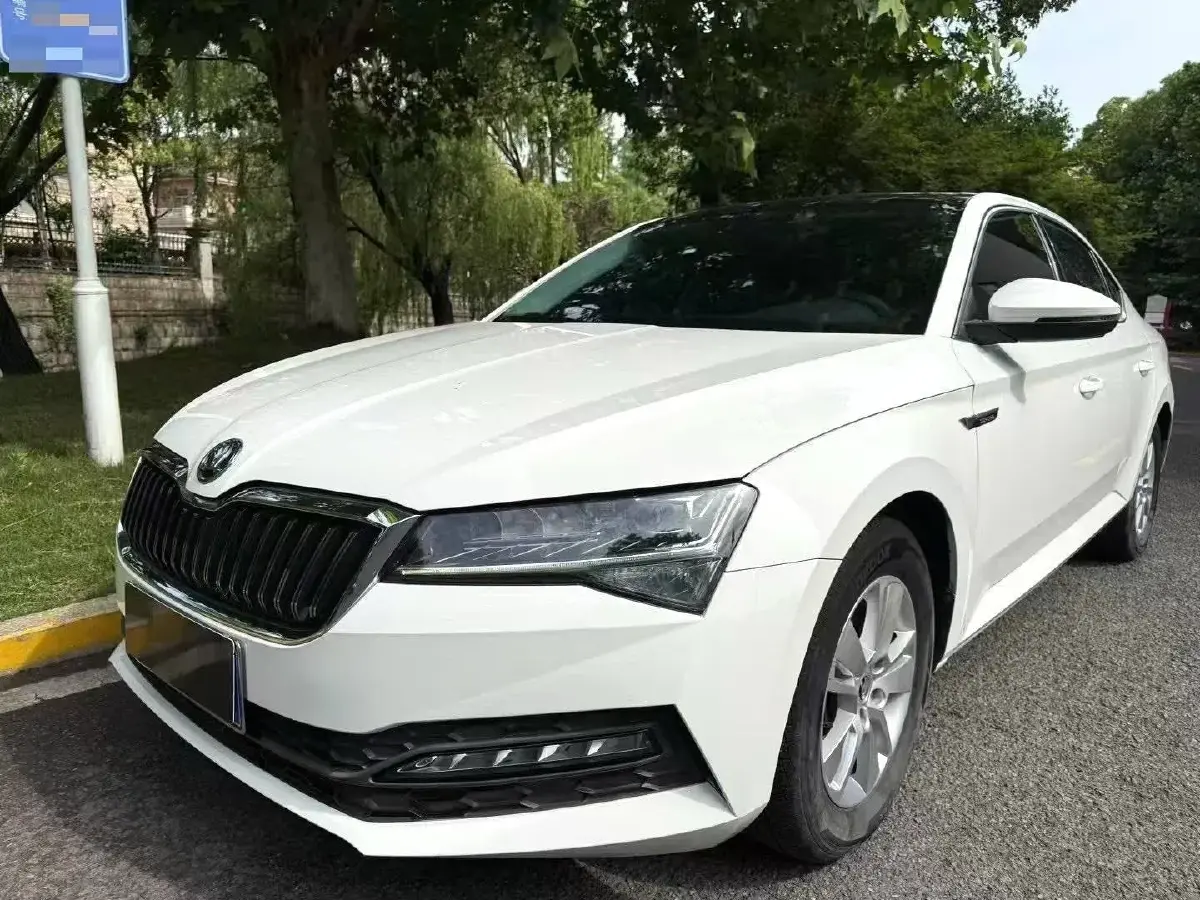 2019 Skoda Superb 1.4T 150HP L4 7DCT