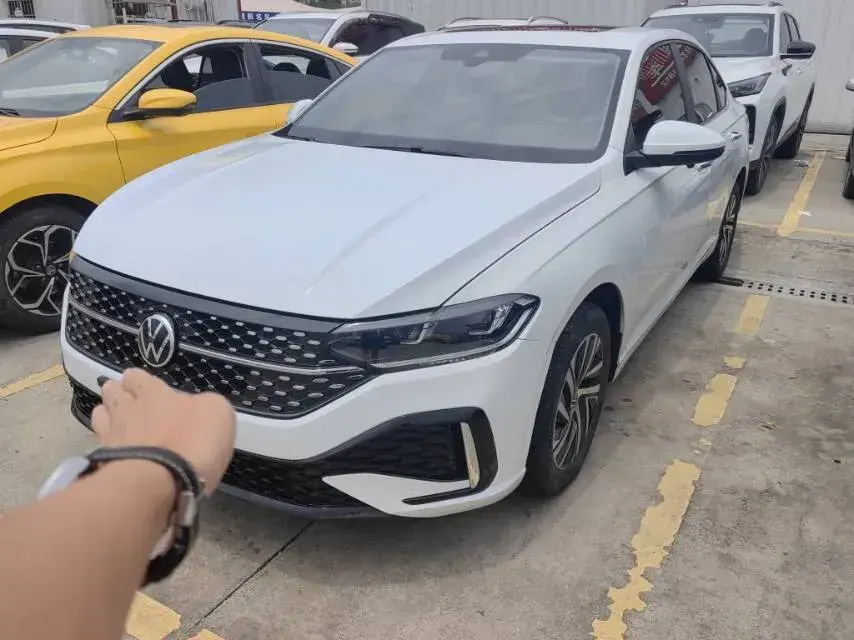 2024 Volkswagen Lavida 1.5L 110HP L4 6AT