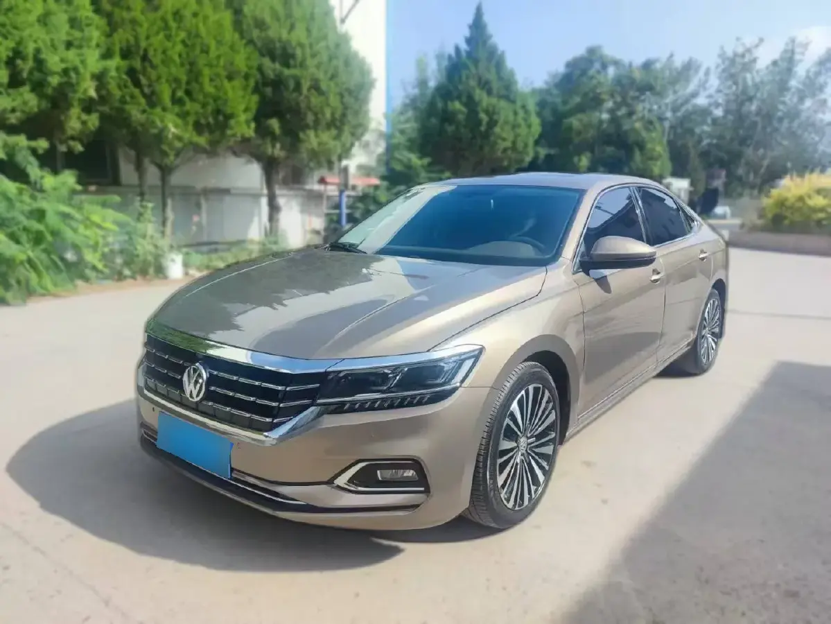 2019 Volkswagen Passat 2.0T 186HP L4 7DCT