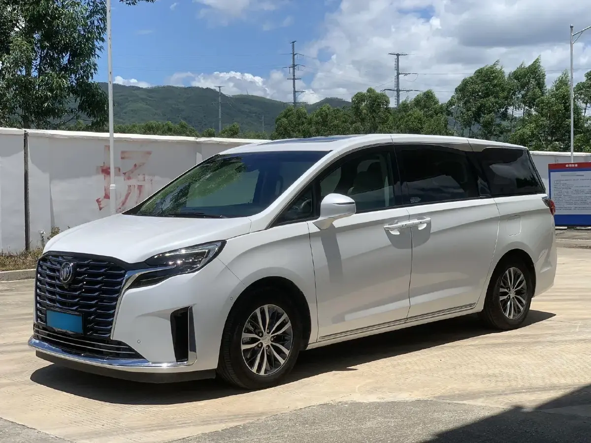 2023 Buick GL8 2.0T 237HP L4 9AT