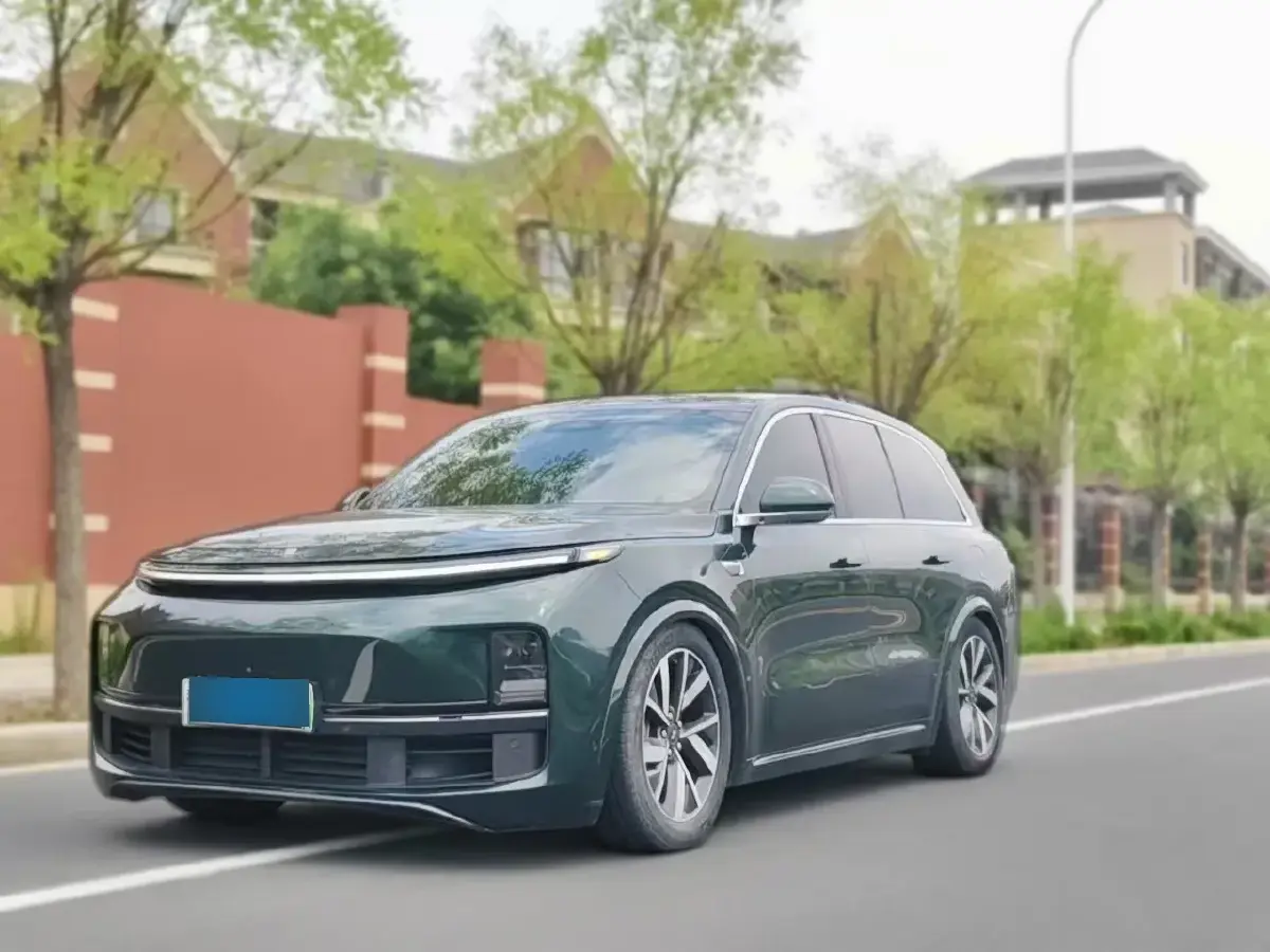 2023 Li L8 Range Extended 154HP REEV 40.9KWH