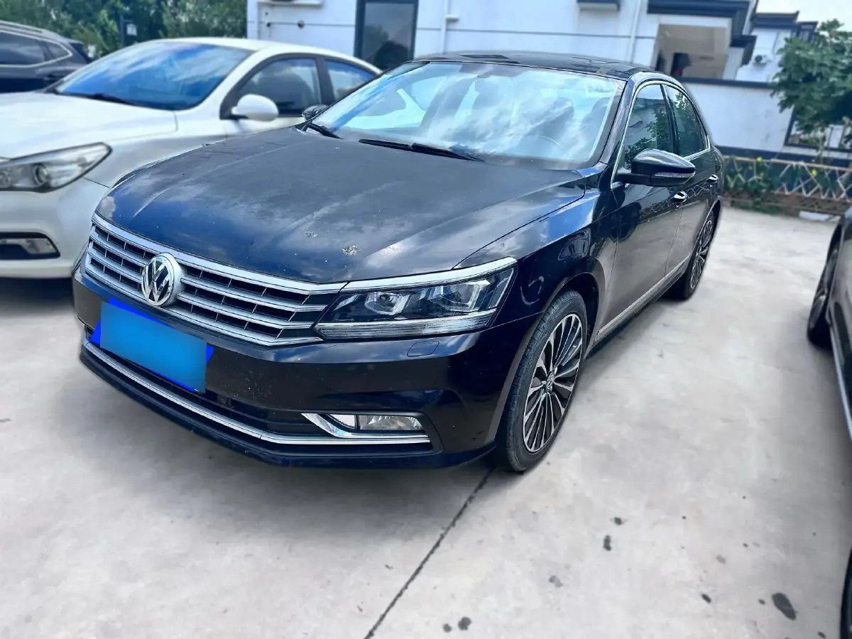 2017 Volkswagen Passat 1.8T 180HP L4 7DCT