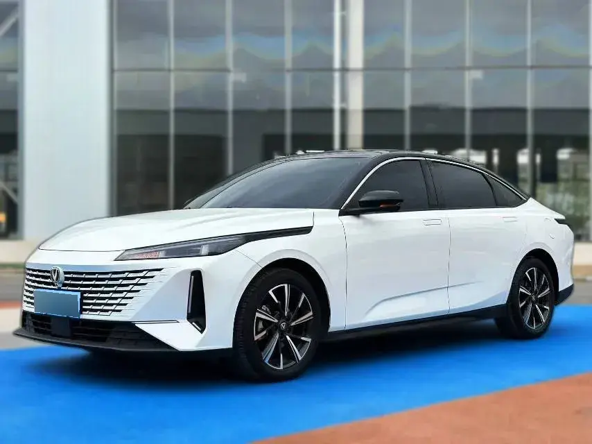 2023 ChangAn Lamore 1.5T 170HP L4 7DCT