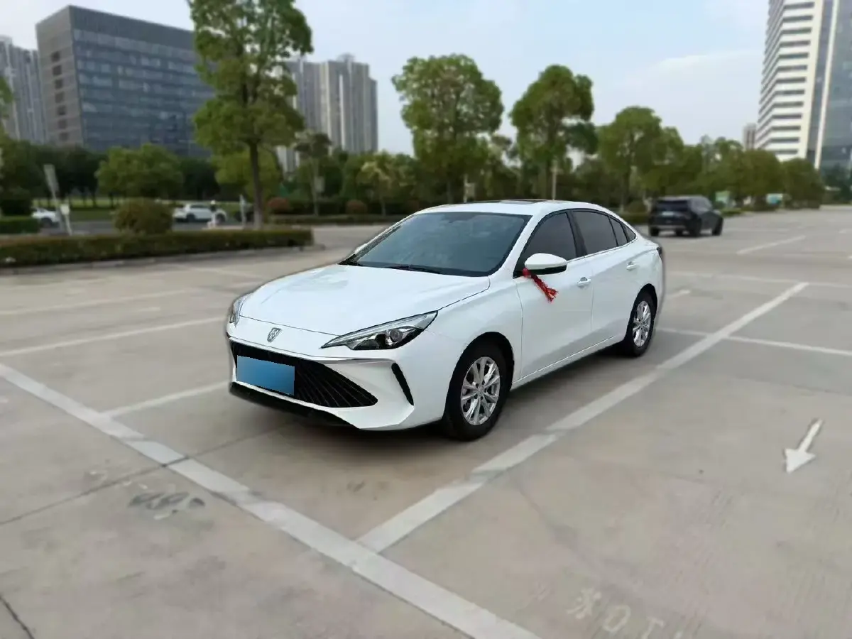 2023 Roewe i5 1.5L 129HP L4 CVT