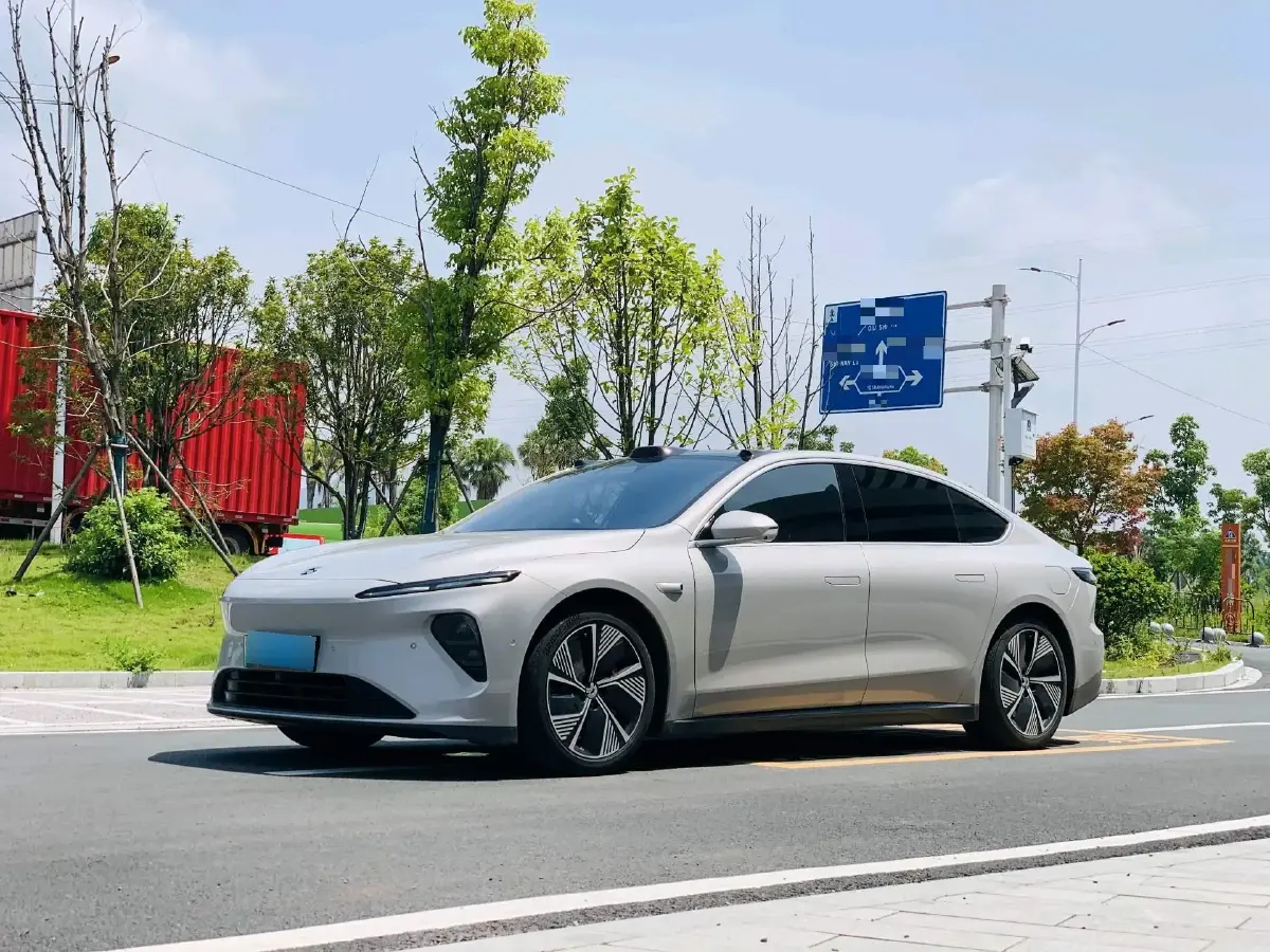 2023 NIO ET7 BEV 75KWH