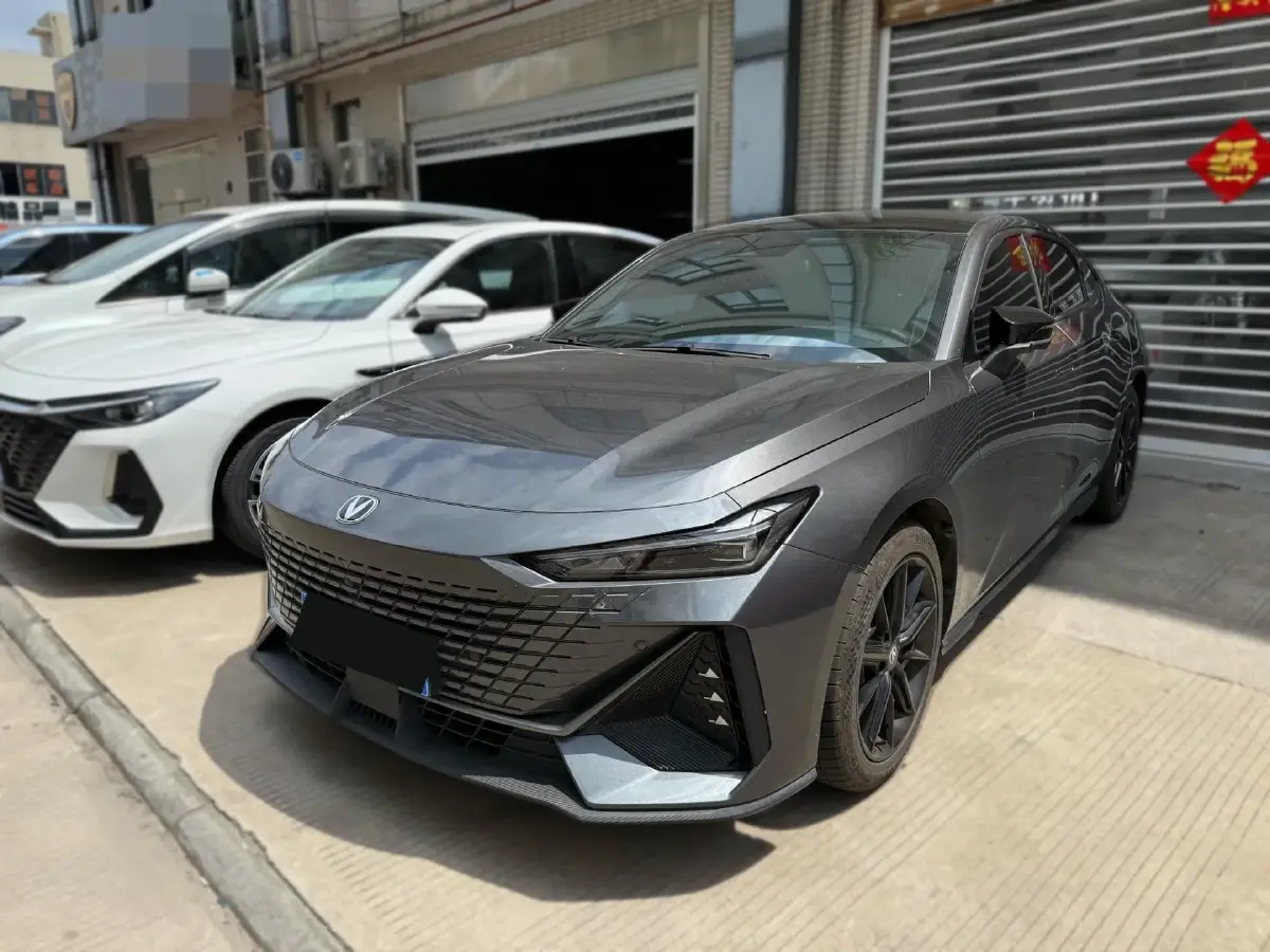 2023 ChangAn UNI-V 1.5T 188HP L4 7DCT