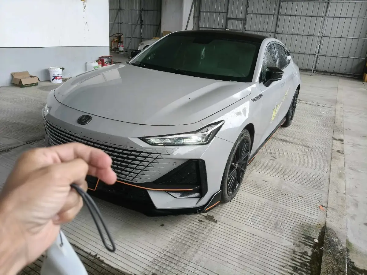 2022 ChangAn UNI-V 1.5T 188HP L4 7DCT