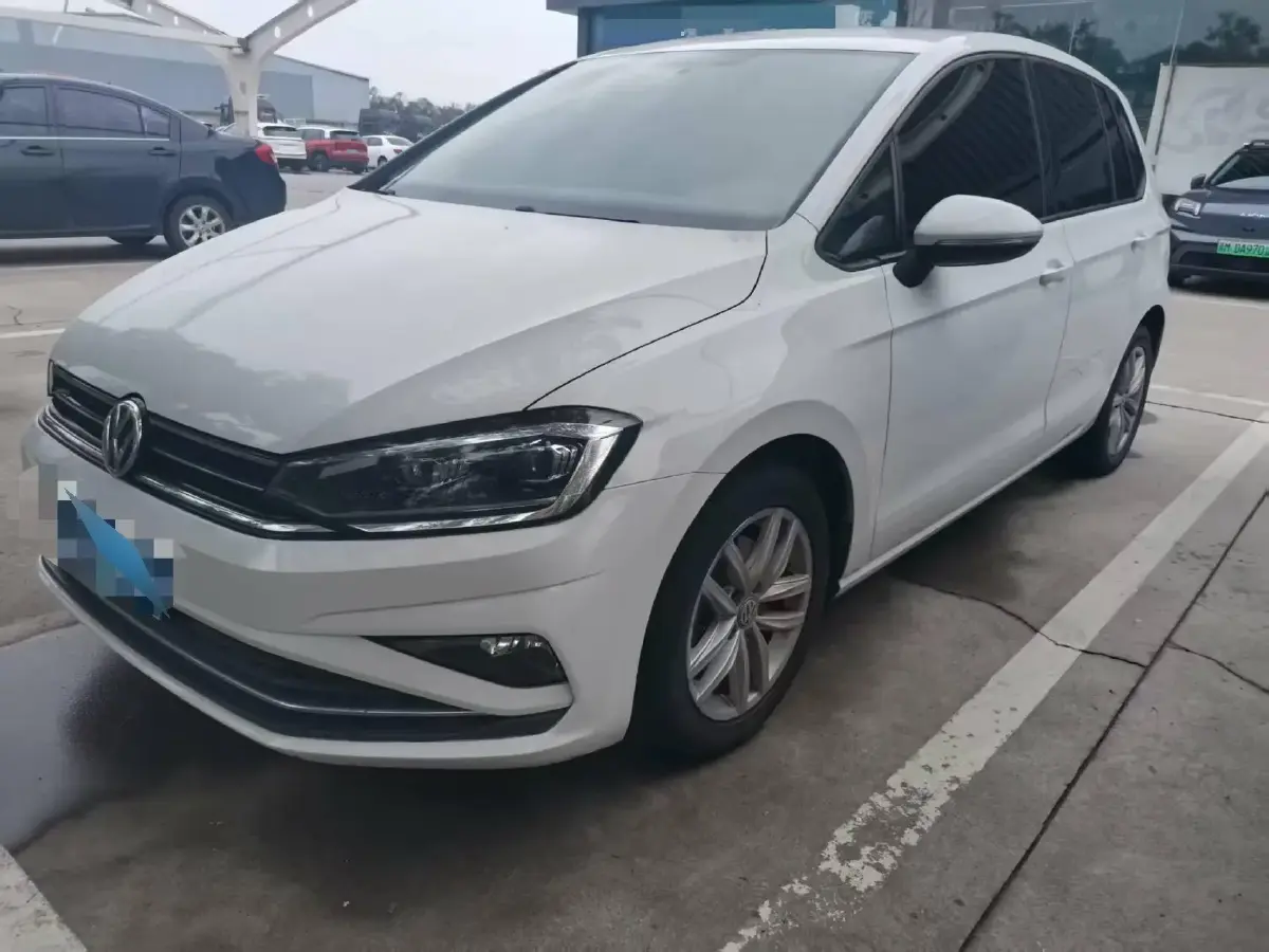 2018 Volkswagen Golf Sportsvan 1.4T 131HP L4 7DCT