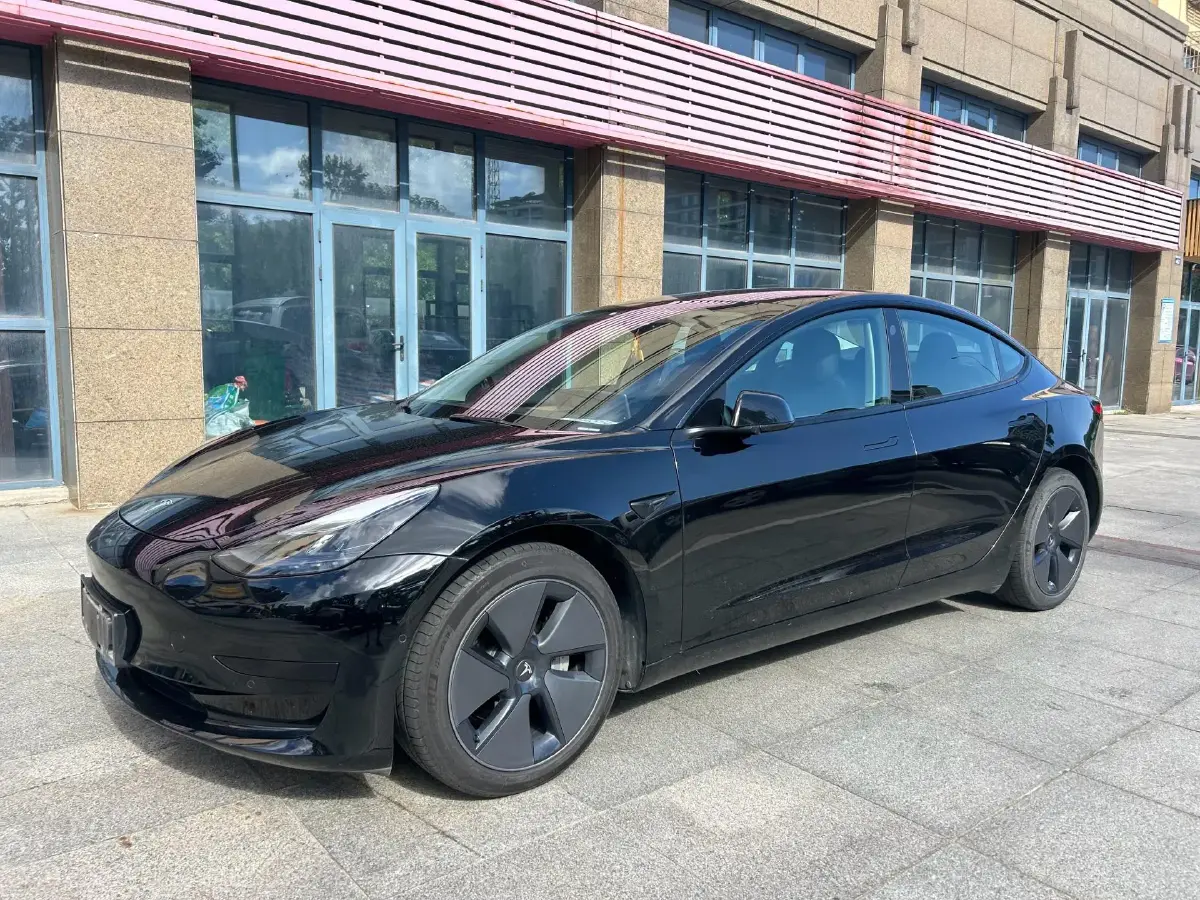 2022 Tesla Model 3 BEV 60KWH