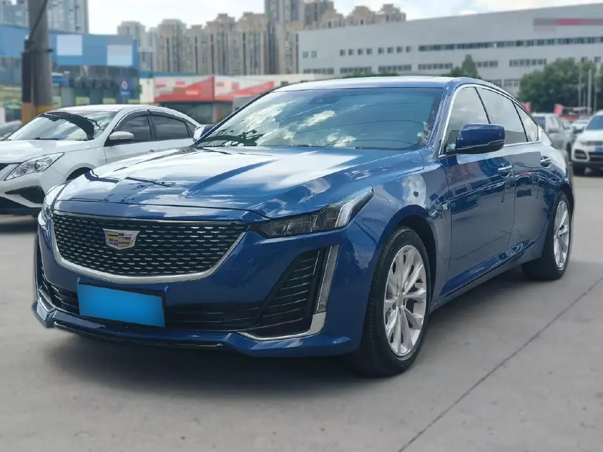 2022 Cadillac CT5 2.0T 237HP L4 10AT