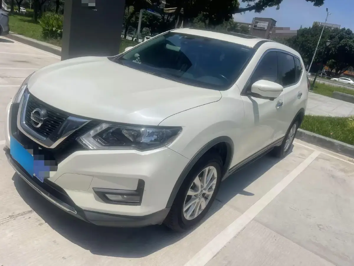 2021 Nissan X-Trail 2.0L 151HP L4 CVT
