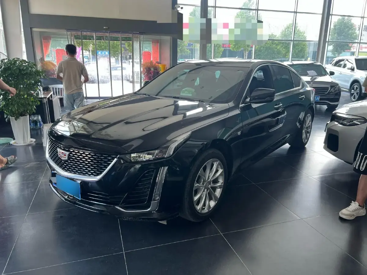 2023 Cadillac CT5 2.0T 237HP L4 10AT