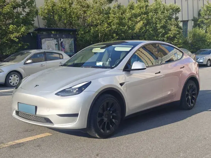 2022 Tesla Model Y BEV 60KWH