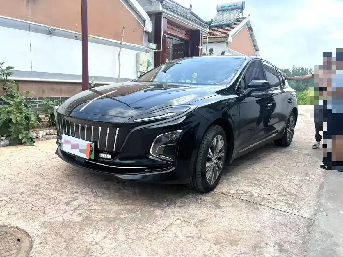 2023 HongQi E-QM5 BEV 74.9KWH