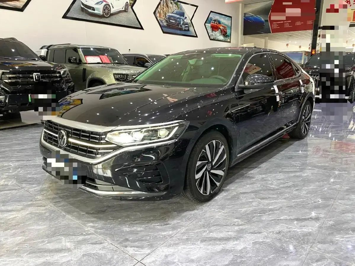 2024 Volkswagen Passat 2.0T 220HP L4 7DCT