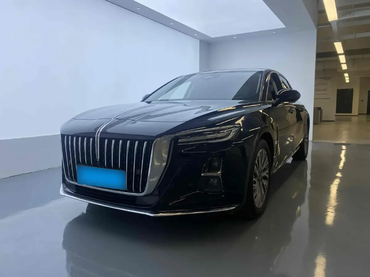 2023 HongQi H5 2.0T 224HP L4 8AT