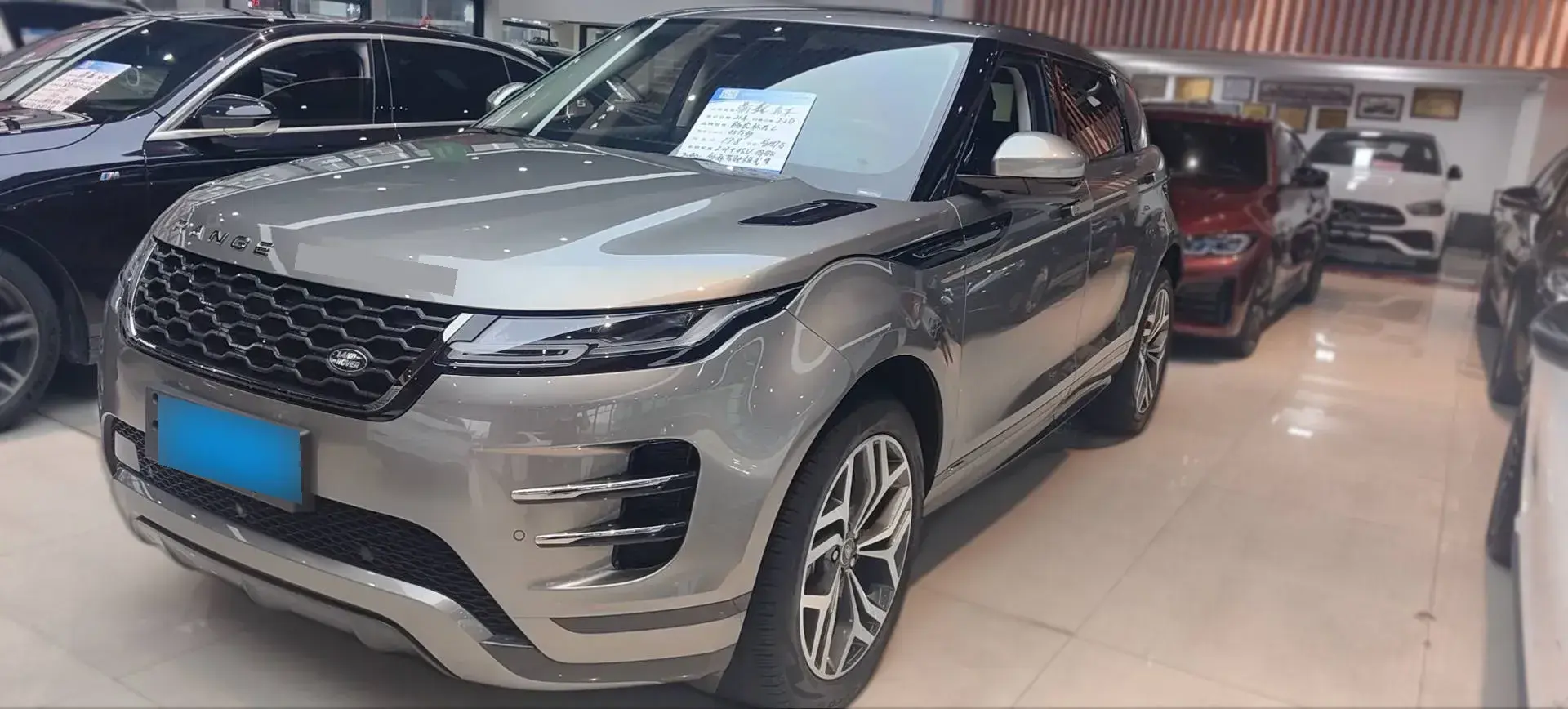 2021 Land Rover Range Rover Evoque 2.0T 249HP L4 9AT 2021 Land Rover Range Rover Evoque 2.0T 249HP L4 9AT