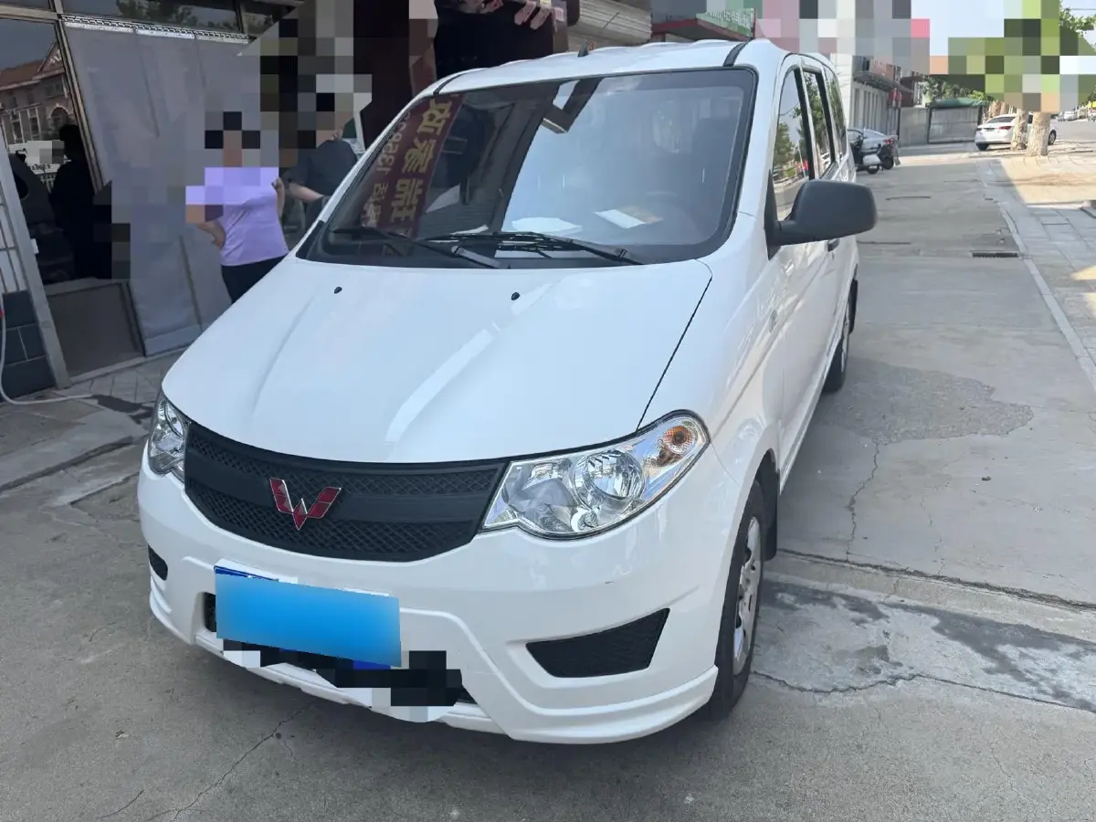 2021 WuLing HongGuang 1.5L 99HP L4 6MT