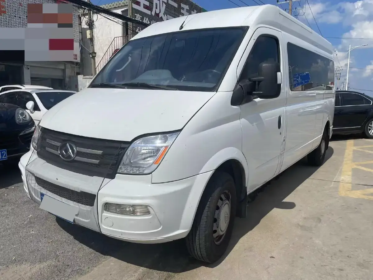 2021 MAXUS XinTu V80 2.0T 127HP L4 6MT
