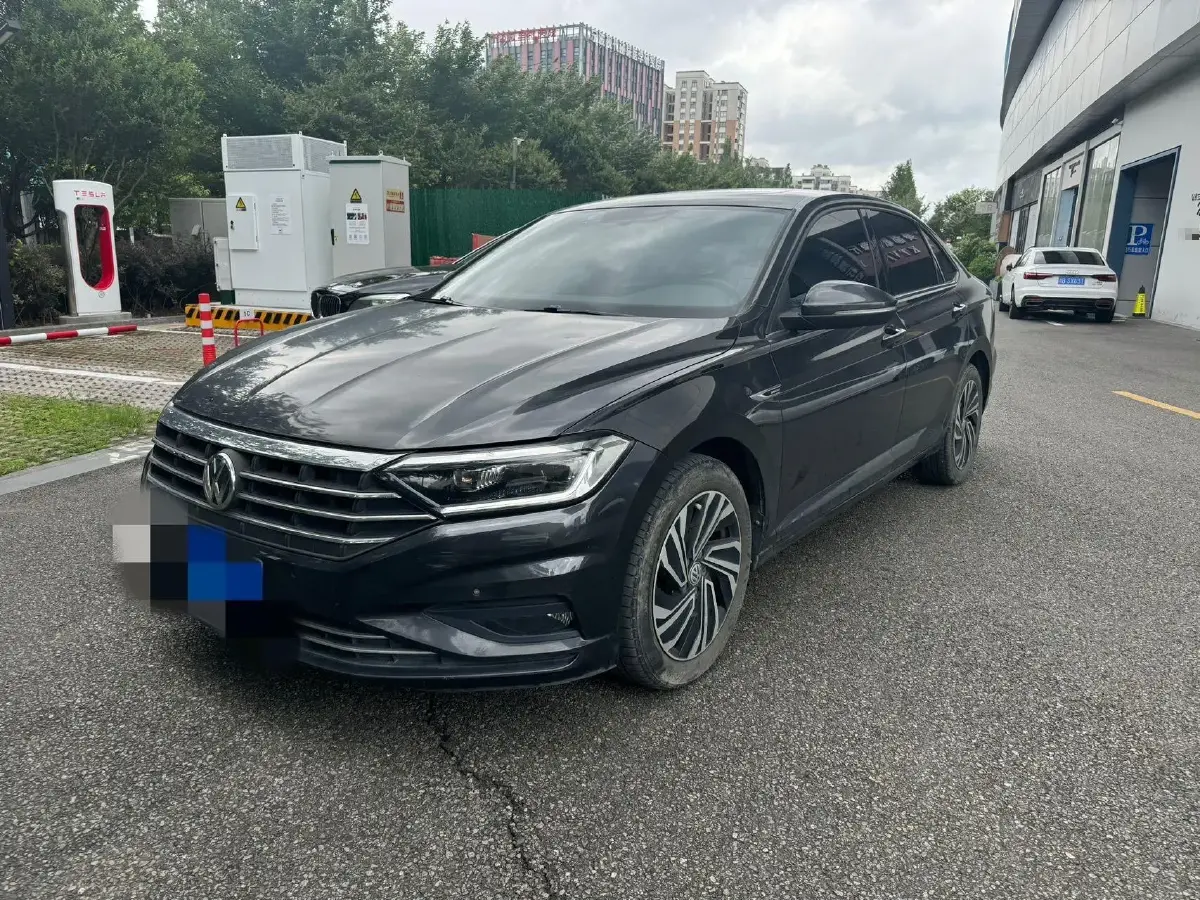2019 Volkswagen Sagitar 1.4T 150HP L4 7DCT