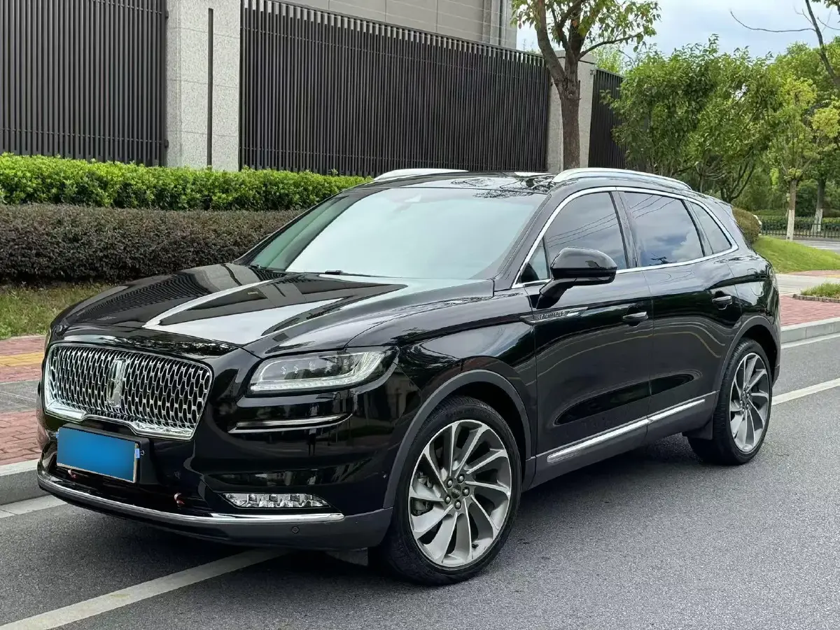 2021 Lincoln Nautilus 2.7T 322HP V6 8AT