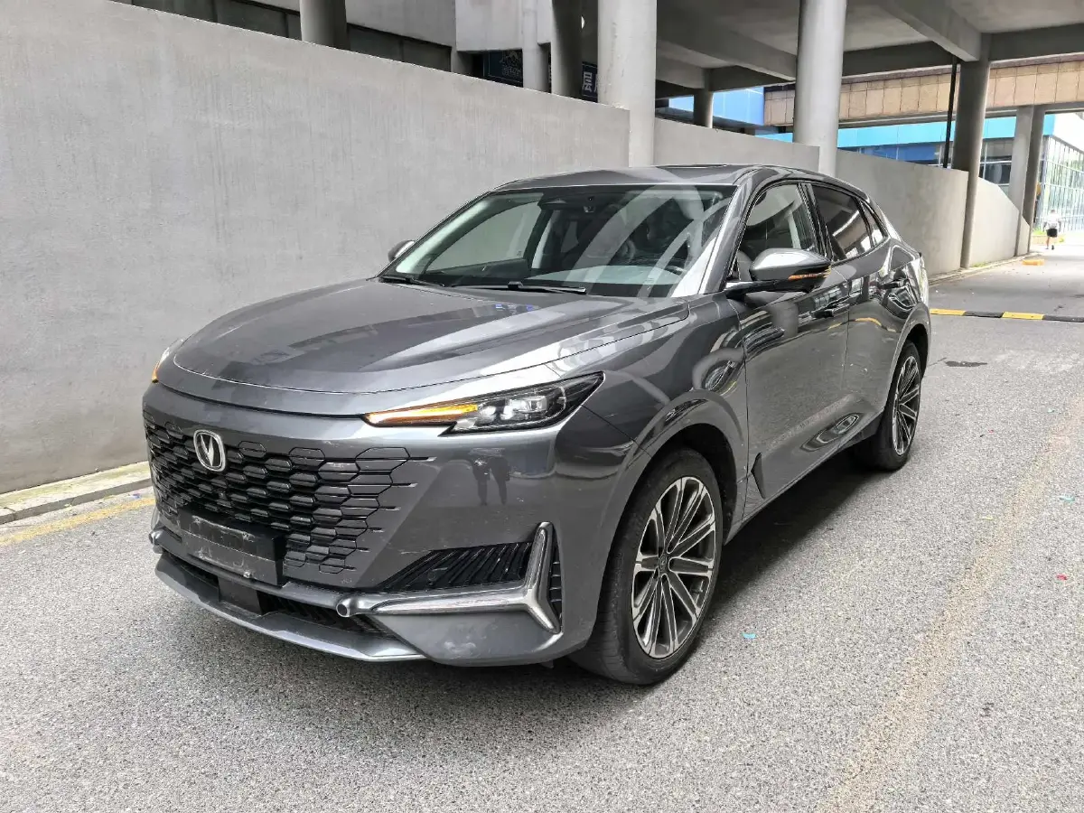 2021 ChangAn UNI-K 2.0T 233HP L4 8AT