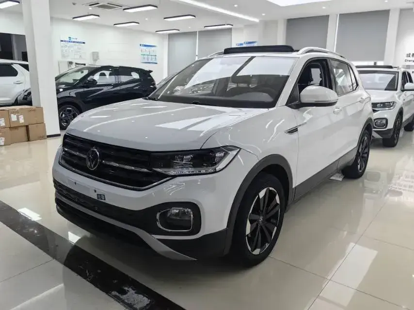 2023 Volkswagen Tacqua 1.2T 116HP L4 7DCT