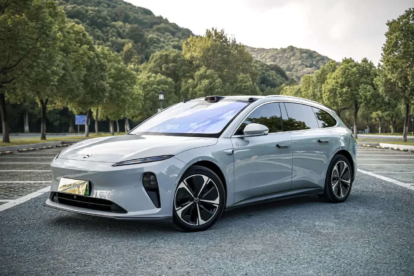 2023 NIO ET5T BEV 75KWH