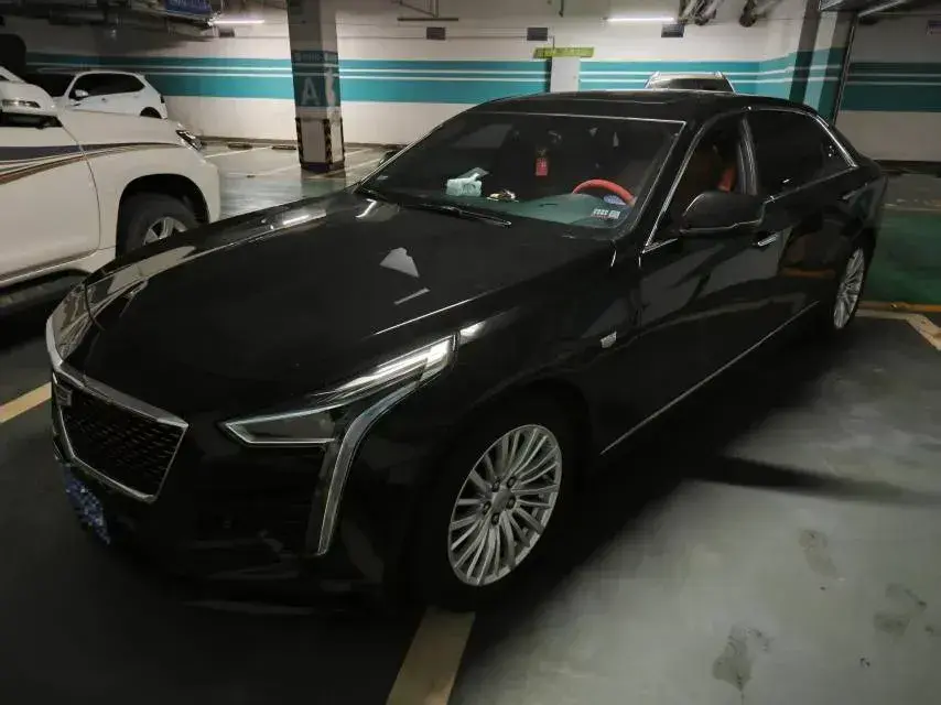 2022 Cadillac CT6 2.0T 237HP L4 10AT