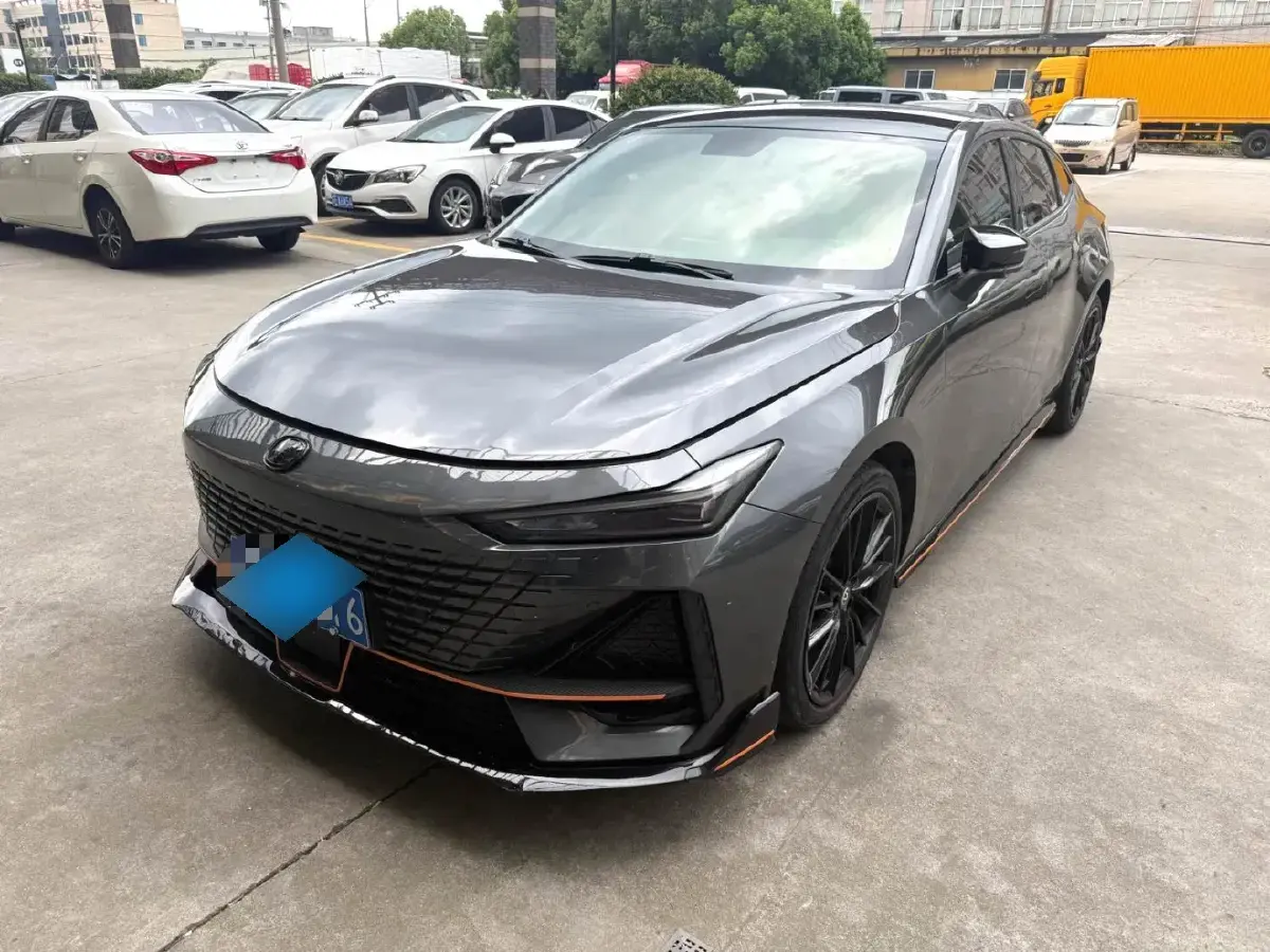 2022 ChangAn UNI-V 1.5T 188HP L4 7DCT