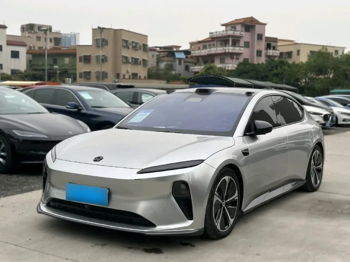 2022 NIO ET5 BEV 75KWH