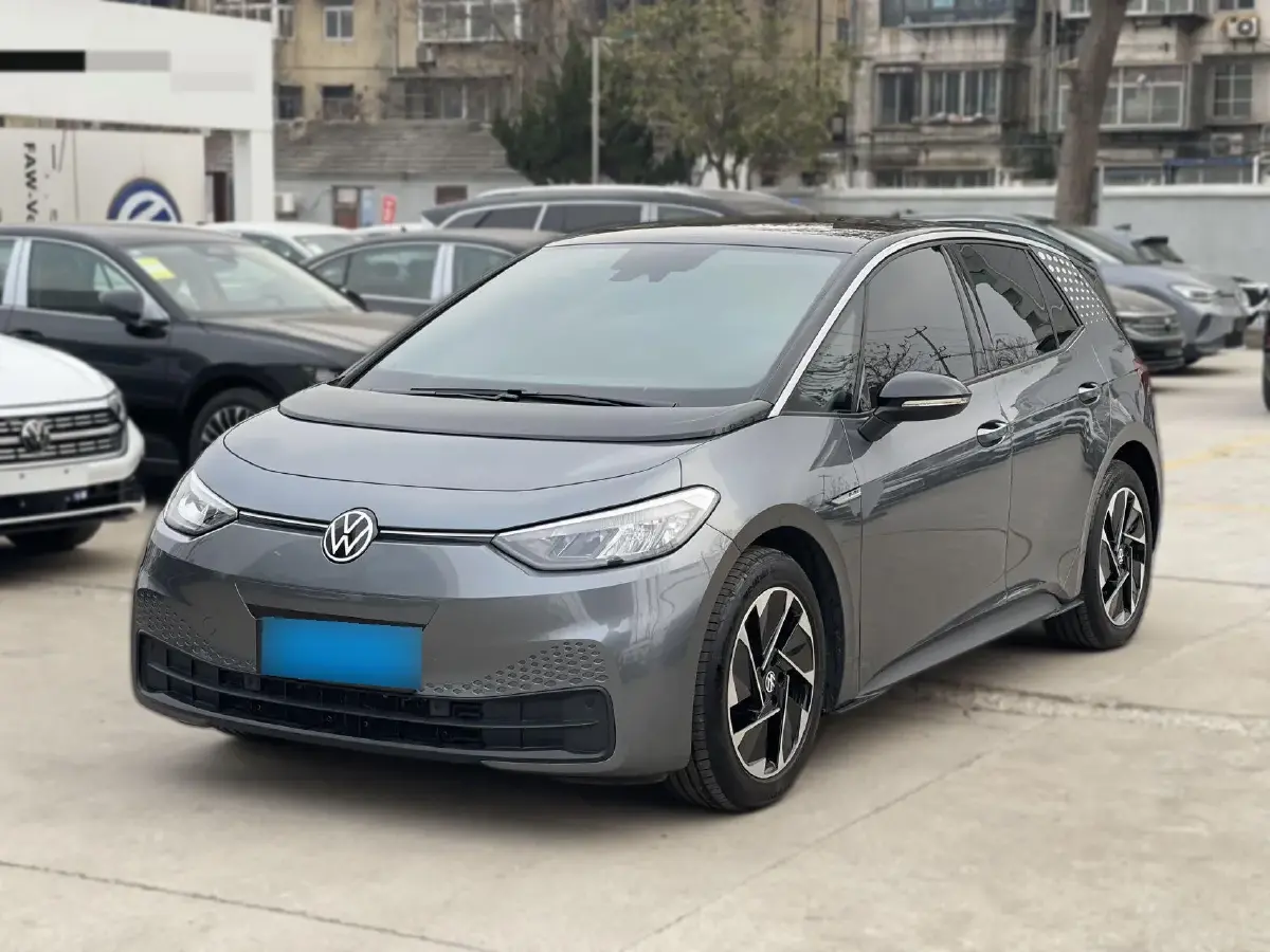 2023 Volkswagen ID.3 BEV 52.8KWH