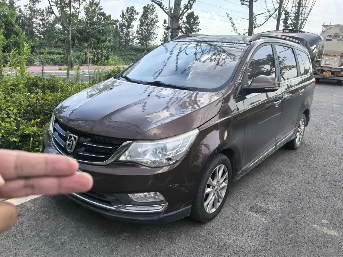 2016 BaoJun 730 1.5T 150HP L4 6MT