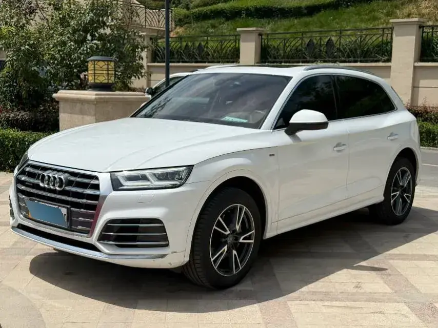 2020 Audi Q5L 2.0T 190HP L4 7DCT
