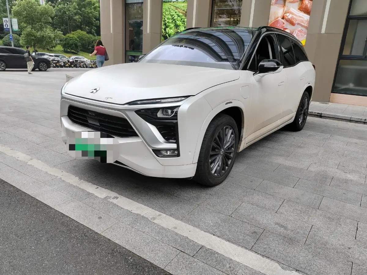 2018 NIO ES8 BEV 70KWH